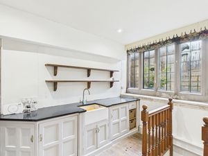 Kitchen- click for photo gallery